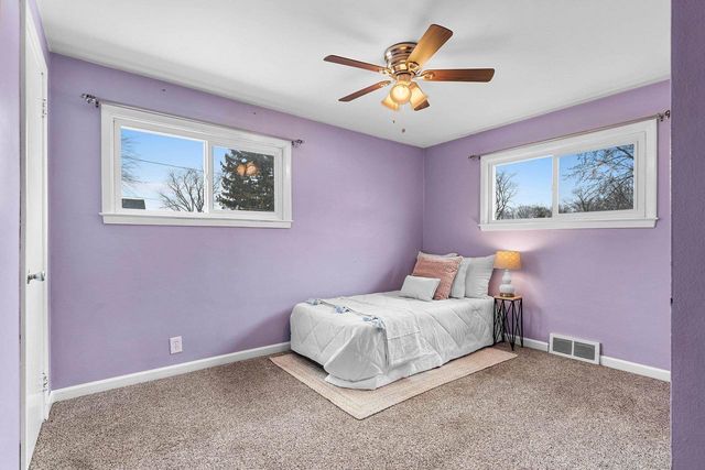 1501 OAKRIDGE AVENUE, Kaukauna, WI 54130