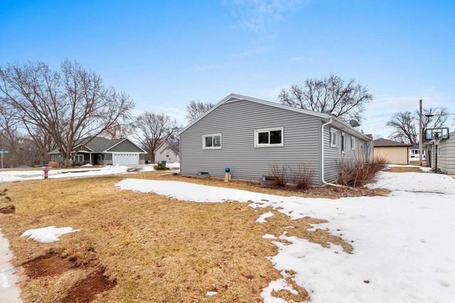 1501 OAKRIDGE AVENUE, Kaukauna, WI 54130
