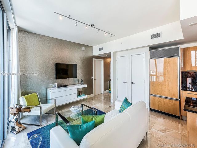 6899 Collins Ave 1910, Miami Beach, FL 33141