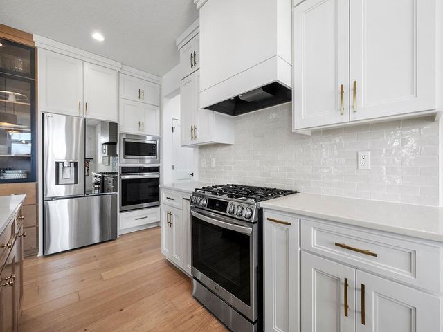 17949 Hidden Creek Trail, Lakeville, MN 55044