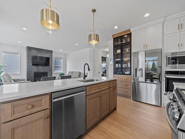 17949 Hidden Creek Trail, Lakeville, MN 55044