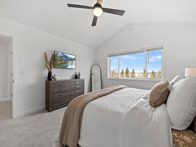 17949 Hidden Creek Trail, Lakeville, MN 55044