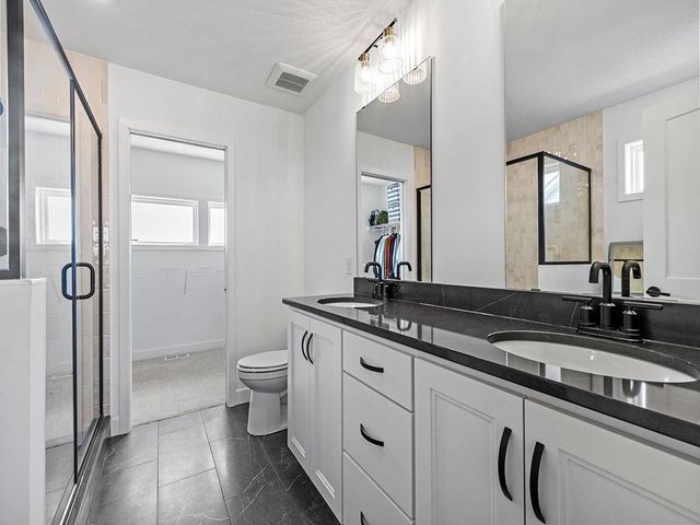 17949 Hidden Creek Trail, Lakeville, MN 55044