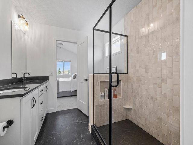 17949 Hidden Creek Trail, Lakeville, MN 55044