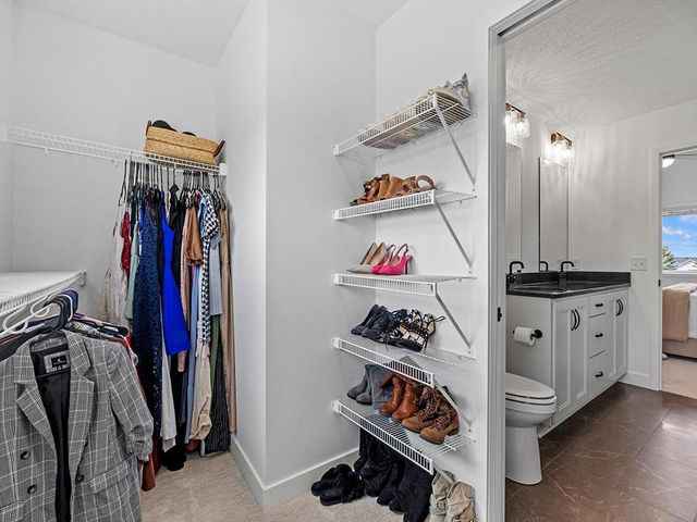 17949 Hidden Creek Trail, Lakeville, MN 55044