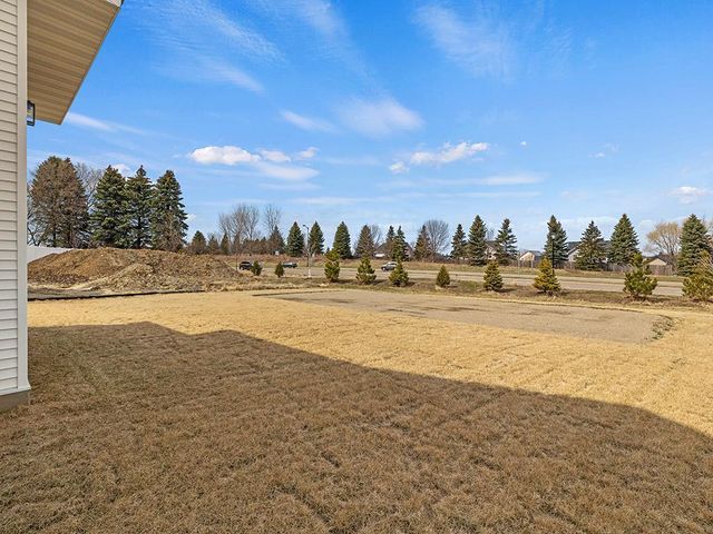 17949 Hidden Creek Trail, Lakeville, MN 55044