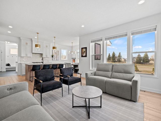 17949 Hidden Creek Trail, Lakeville, MN 55044