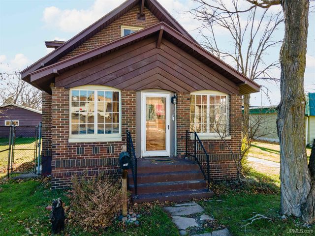 123 W Maple Street, Iron River, MI 49935