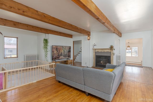 123 W Maple Street, Iron River, MI 49935