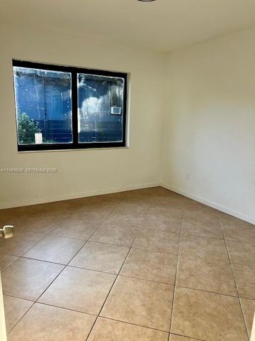 98 NE 71st St 1, Miami, FL 33138