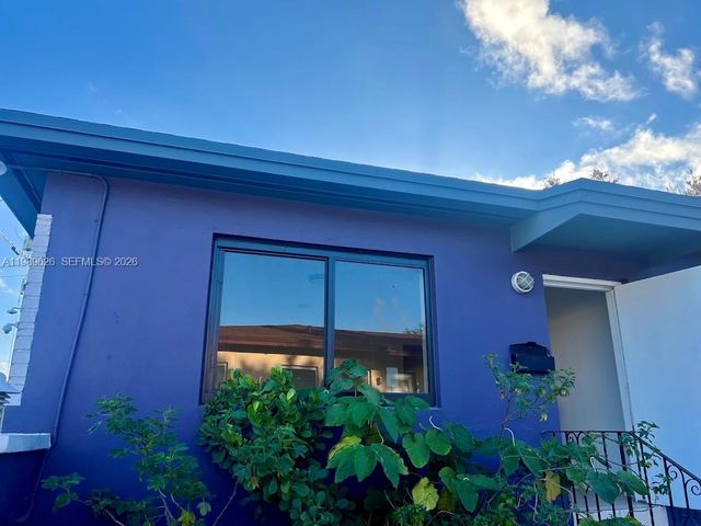 98 NE 71st St 1, Miami, FL 33138