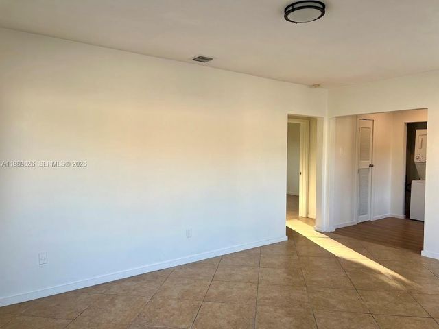 98 NE 71st St 1, Miami, FL 33138