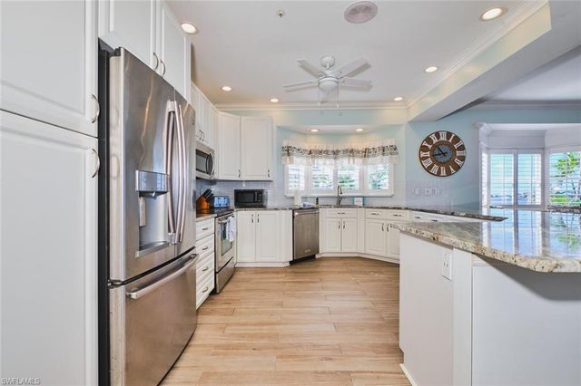 950 San Carlos DR, Fort Myers Beach, FL 33931