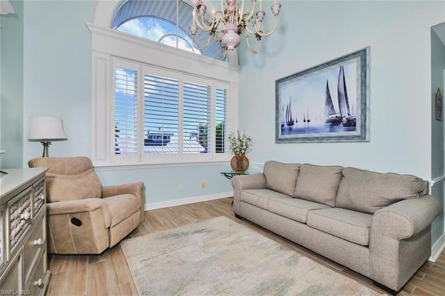 950 San Carlos DR, Fort Myers Beach, FL 33931