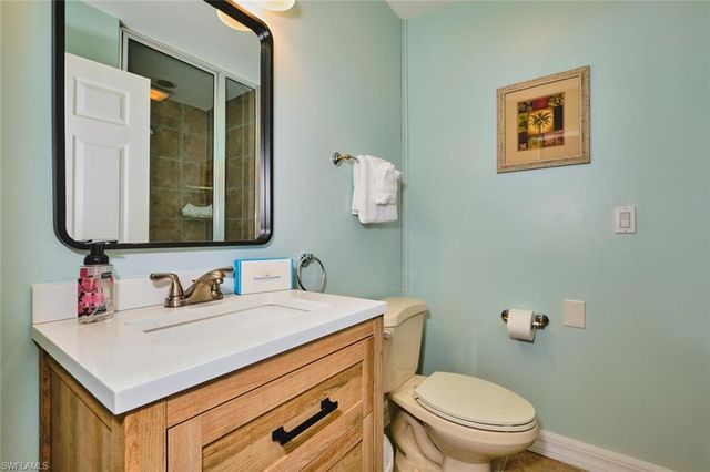 950 San Carlos DR, Fort Myers Beach, FL 33931