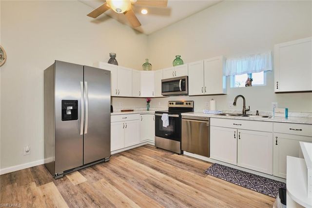 950 San Carlos DR, Fort Myers Beach, FL 33931