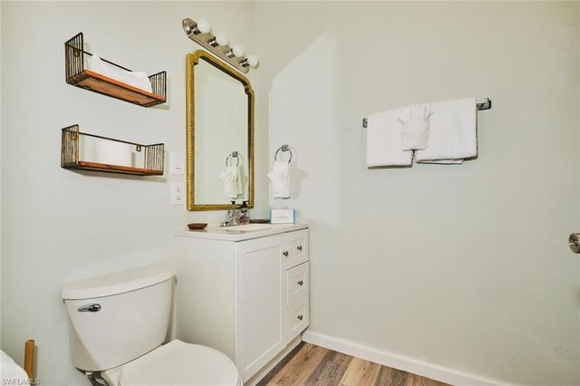 950 San Carlos DR, Fort Myers Beach, FL 33931