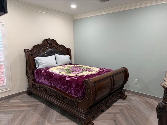 5525 Swan Drive, Galveston, TX 77551