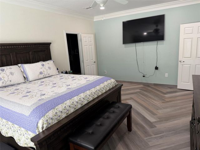 5525 Swan Drive, Galveston, TX 77551