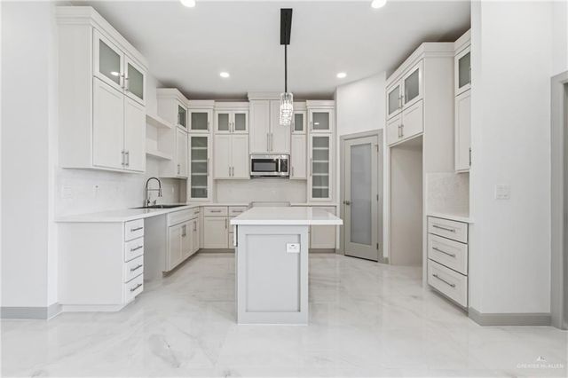 3400 E Alexa Street, Edinburg, TX 78542