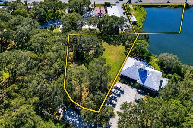1214 W BRANDON BOULEVARD, Brandon, FL 33511