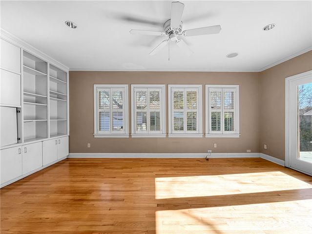 521 Del Mar Blvd, Corpus Christi, TX 78404