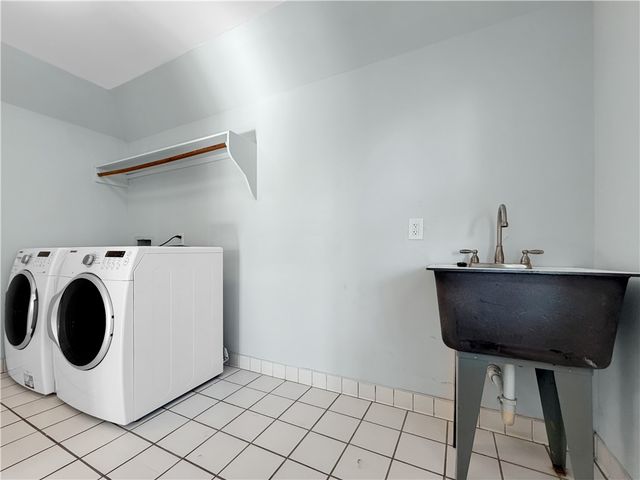 521 Del Mar Blvd, Corpus Christi, TX 78404