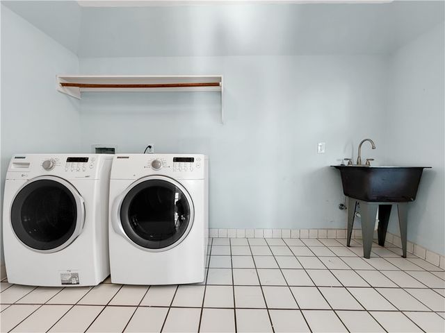 521 Del Mar Blvd, Corpus Christi, TX 78404