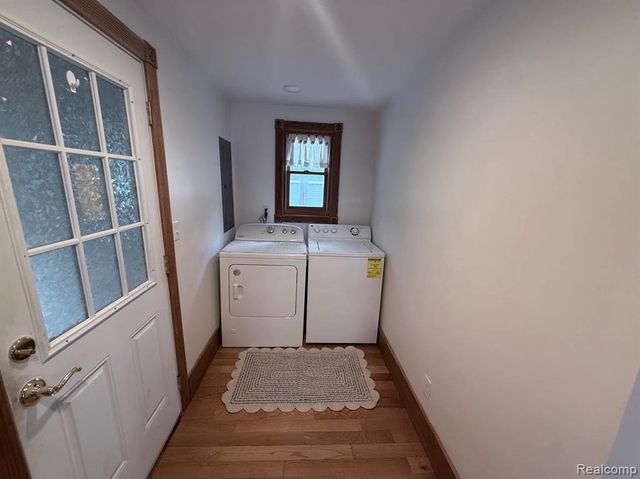 543 W Middle Street, Chelsea, MI 48118