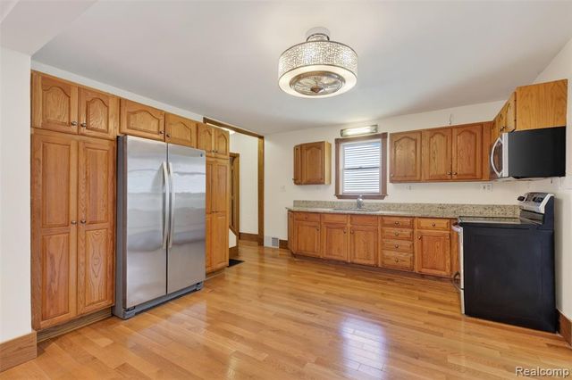 543 W Middle Street, Chelsea, MI 48118