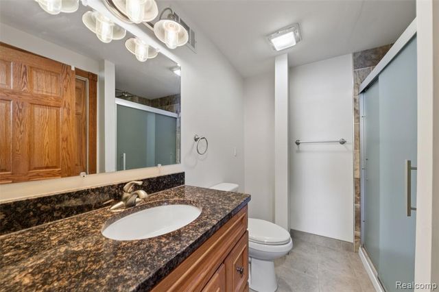 543 W Middle Street, Chelsea, MI 48118