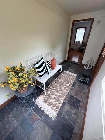 543 W Middle Street, Chelsea, MI 48118
