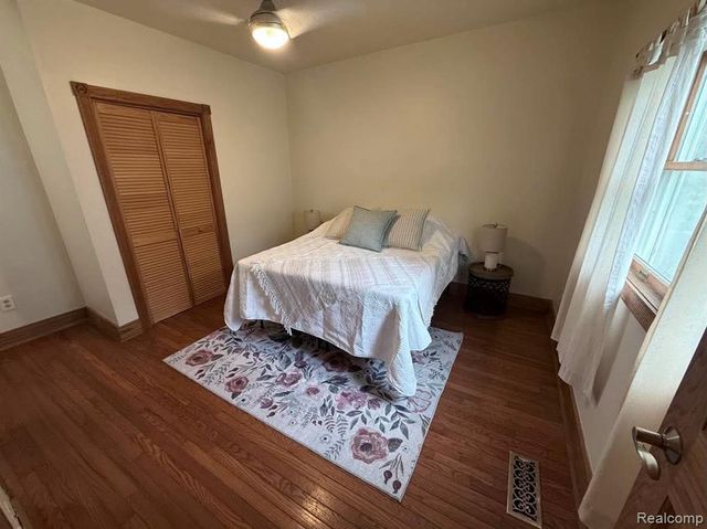 543 W Middle Street, Chelsea, MI 48118