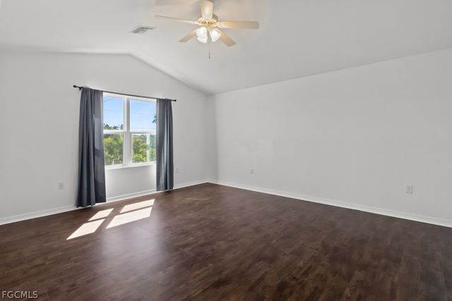 2719 NE 6th PL, Cape Coral, FL 33909