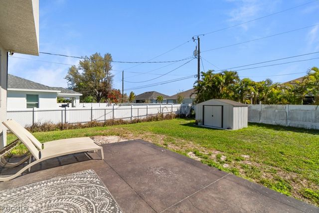 2719 NE 6th PL, Cape Coral, FL 33909