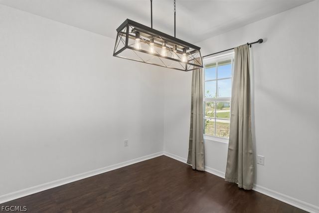 2719 NE 6th PL, Cape Coral, FL 33909