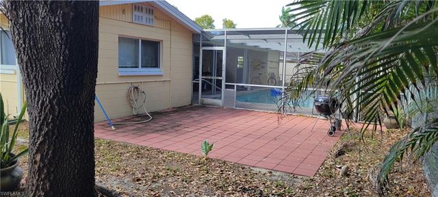 1403 Davis DR, Fort Myers, FL 33919