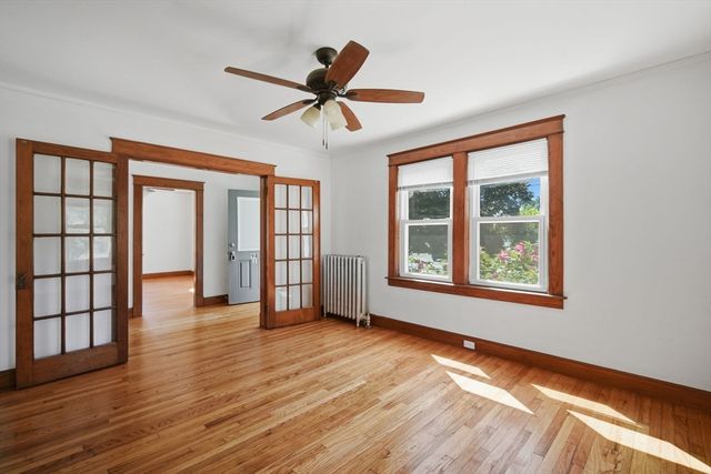 98 Stockbridge Rd, Hadley, MA 01002