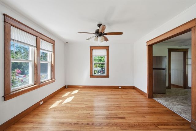 98 Stockbridge Rd, Hadley, MA 01002