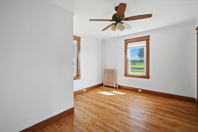 98 Stockbridge Rd, Hadley, MA 01002