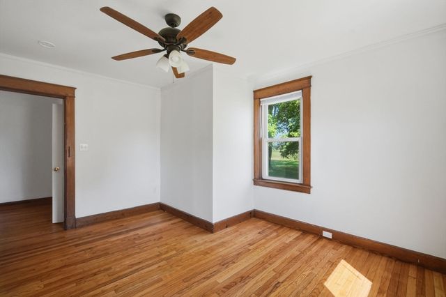 98 Stockbridge Rd, Hadley, MA 01002