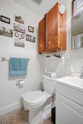 98 Stockbridge Rd, Hadley, MA 01002