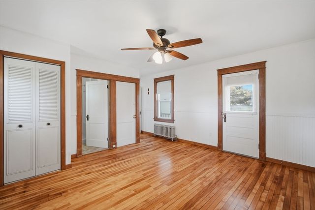 98 Stockbridge Rd, Hadley, MA 01002