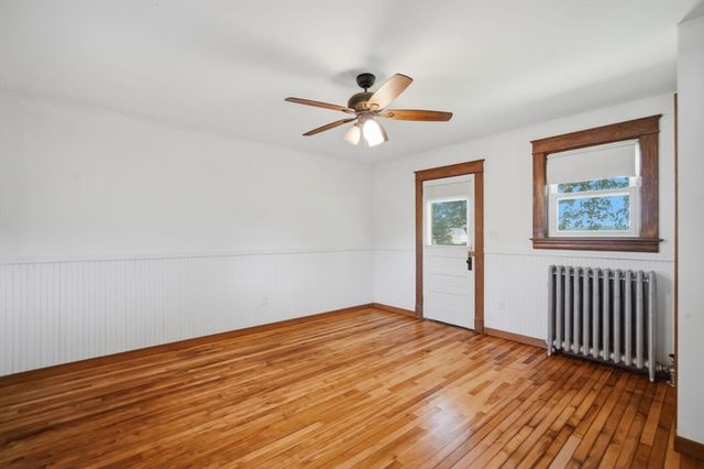 98 Stockbridge Rd, Hadley, MA 01002