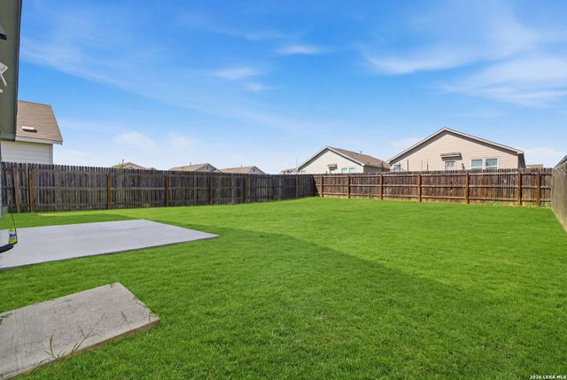 11942 Fuzzy Path, San Antonio, TX 78221