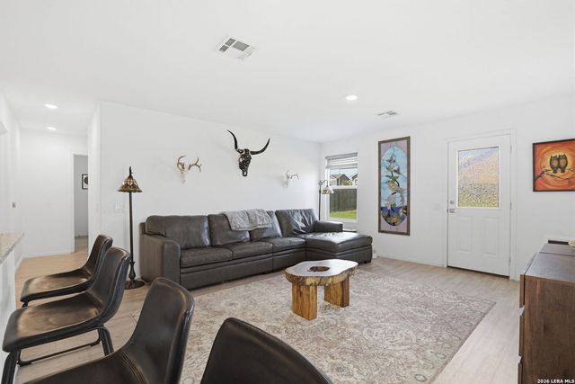 11942 Fuzzy Path, San Antonio, TX 78221