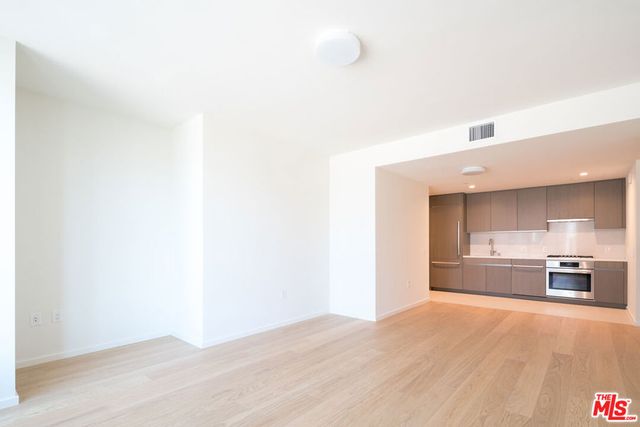 889 Francisco Street 1511, Los Angeles, CA 90017