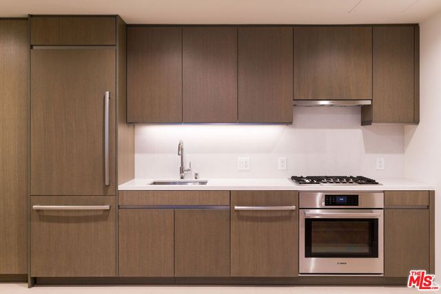 889 Francisco Street 1511, Los Angeles, CA 90017