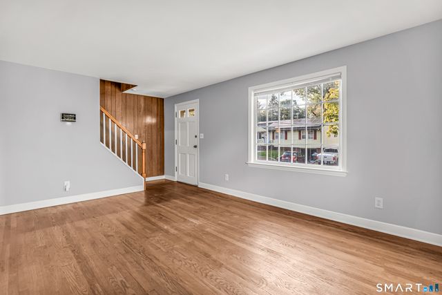 339 Goldenrod Avenue, Bridgeport, CT 06606