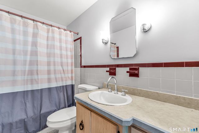 339 Goldenrod Avenue, Bridgeport, CT 06606